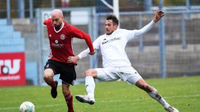 Bild: G. Buettner
Der „fliegende Werner“: Auf die Treffer von Stürmer Benjamin Werner (rechts) ist die SpVgg SV Weiden beim SV Hutthurm angewiesen. Alles andere als ein Erfolg in Niederbayern wäre ein herbe Enttäuschung.