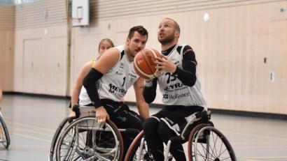 Bild: exb
Zwei deutliche Erfolge feierten die Rollstuhlbasketballer beim ersten Spieltag der Saison in Dachau.