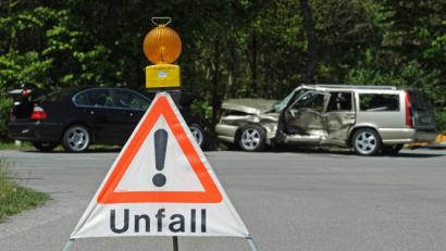 Bild: Armin Weigel/dpa
Als Nachrichtenportal im Internet will das Onetz so schnell wie möglich über wichtige Ereignisse informieren. Für die Berichterstattung über Unfälle gelten präzise Regeln, wie Leitender Redakteur Thomas Webel unterstreicht.