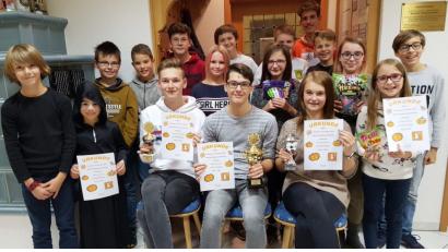 Bild: du
Die erfolgreichen Jungschützen treffen beim Halloweenschießen.