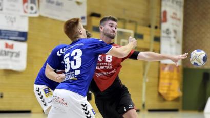 Bild: Hubert Ziegler
Jonas Rohrbach (rechts) war mit sieben Treffern bester Werfer des HC Sulzbach.