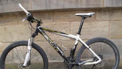 Bild: exb
Dieses Mountainbike kann möglicherweise einen Hinweis auf den oder die Täter liefern, die in den vergangenen Tagen mehrere Fahrräder gestohlen haben.