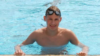 Bild: gb
Der 17-jährige Patrick Walter vom Tirschenreuther Schwimm-Club hat sich über 200 Meter Freistil erstmals für die bayerischen Kurzbahnmeisterschaften qualifiziert.