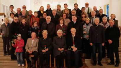 Bild: Kunz
Die Pfarreiengemeinschaft Herz Jesu und St. Johannes feierte mit den Ehejubilaren einen Festgottesdienst.