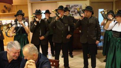Bild: weu
Die Jagdhorngruppe der Kreisgruppe gestaltete die Andacht und die weltliche Hubertusfeier musikalisch.