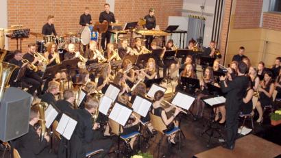 Bild: sön
Einen weiten Bogen musikalischen Könnens spannt die Riedener Blaskapelle St. Georg bei ihrem Jubiläumskonzert am kommenden Samstag.