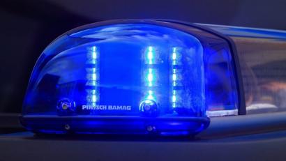 Bild: Jens Wolf
Die Polizei in Sulzbach-Rosenberg fahndet nach einem Tankstellenbetrüger.