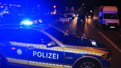 Bild: Alexander Auer
Zwei Schwertransporte waren in Regensburg "gestrandet". Die Fahrer hatten sich in den engen Straßen festgefahren.