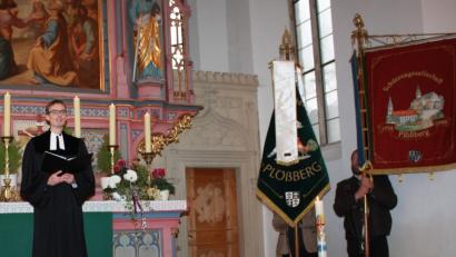 Bild: lk
Verabschiedung Pfarrer Michael Kelinske: Pfarrer Michael Kelinske bei der Begrüßung in der Kirche.