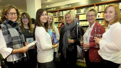 Bild: Hirsch
Maria Rupprecht (links) und ihr Team luden zum alljährlichen "Weinleseabend" ein.