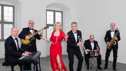 Bild: exb
Garant für Stimmung und gute Tanzmusik: "Cappuccino" . Die beliebte Tanzband wurde wieder für den Stadtball engagiert.