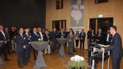 Bild: kro
Gut besucht ist der 7. Tirschenreuther Wirtschaftsdialog, der in den Räumen des Amts für ländliche Entwicklung über die Bühne geht.