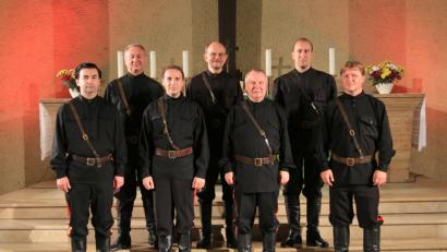 Bild: bsc
Eine Stimmengewalt, die ihresgleichen sucht: Die sieben Künstler des Maxim-Kowalew-Don-Kosaken-Chors treten am 16. Dezember bei einem festlichen Adventskonzert in der Friedenfelser Pfarrkirche auf.