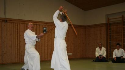Bild: exb
Zahlreich Aikidoka aus verschiedenen Stiftland-Aikido Dojos unterstützen die Meistergrad-Prüflinge vom Bodensee.