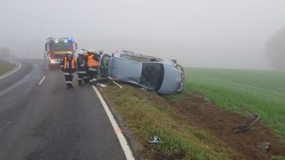 Bild: exb
Beim Veitenhof landete das Auto im Straßengraben.