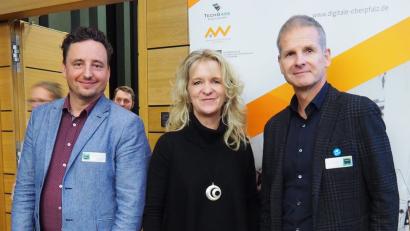 Bild: Bühner
Hauptreferenten der Inspiration & Startup-Night (von links) Werner Conrad, Claudia Hupprich und Felix Hötzinger