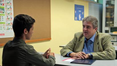 Bild: sön
Jordan (links) im Gespräch mit Markus Staufer (Staufer-Bau).