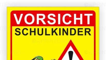 Bild: sche
GRin Barbara Gerl (CSU) sieht im Beispiel dieses Warnschildes ,von der CSU Fraktion eingebracht, eine zusätzliche Sicherheit für die Kinder