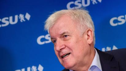 Bild: Matthias Balk/dpa
Im Januar 2019 will Horst Seehofer den CSU-Parteivorsitz abgeben.