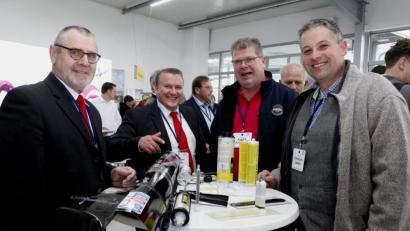 Bild: Hirsch
Die Fachleute des bayerischen Karosserie- und Lackiererhandwerks trafen sich zum Landesverbandstag in Schwandorf.