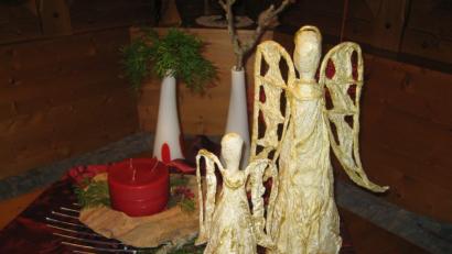 Bild: slu
Das Angebot der 21 Aussteller beim Kunsthandwerkermarkt im Museum soll beim Christkindlmarkt künftig noch facettenreicher sein. Auch diese Engel gehören zum Sortiment.