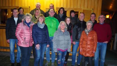 Bild: exb
Sportabzeichen sind jetzt in der Skihütte Schloppach an Mitglieder des Turnvereins Waldsassen verliehen worden.