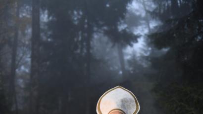 Bild: Luisenburg-Festspiele/Miedl
Mit "Die Päpstin" wird die Abendspielzeit der Luisenburg-Festspiele am 14. Juni eröffnet, in die Titelrolle schlüpft "Franken"-Tatort-Kommissarin Eli Wasserscheid