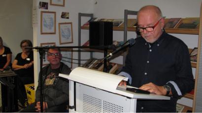 Bild: sei
Heiteres und Besinnliches aus früherer und heutiger Zeit hat der ehemalige Schulrat Ottmar Braun aufgeschrieben. Er begeistert damit über 150 Zuhörer.