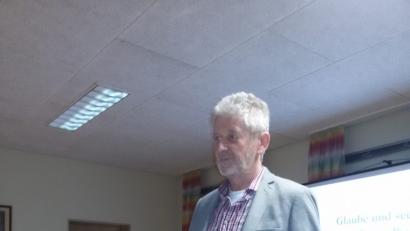 Bild: bk
Georg Pilhofer befasst sich mit Weisheiten christlicher Religion.