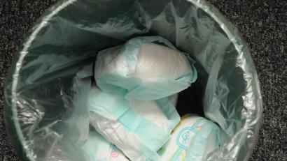 Bild: Stephan Huber
Wer Kleinkinder hat, weiß das: Man braucht endlos viele Windeln, der Müllsack ist schnell voll. Deswegen bewilligt der Landkreis einmalig maximal zwölf Windelsäcke für Eltern mit Kinder bis zwei Jahre. Eine Ausweitung für bis Dreijährige lehnte das Gremium allerdings ab.