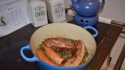 Bild: Michael Schiffer
Ein köstliches, deftiges Gericht für die Wintermonate ist Grünkohl mit Pinkel.