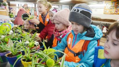 Bild: Gabi Schönberger
Kinder stehen für Bildung. Und in diese wollen die Fraktionen in den nächsten Jahren 100 Millionen Euro investieren.