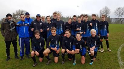 Bild: tra
Die B-Junioren steigen als Meister in die Kreisliga auf.