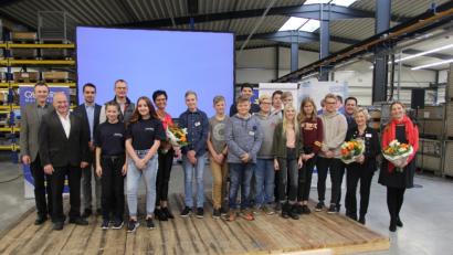 Bild: ral
Die Jugendlichen, Betreuer und Firmenvertreter waren voll des Lobes: Das High-Tech-Camp hat den Teilnehmern viel gebracht.