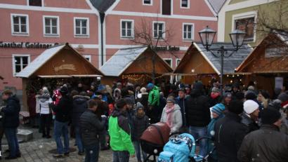 Bild: bjo
An diesem Wochenende veranstaltet die Pfarrgemeinde Schmidmühlen ihren Adventsmarkt.