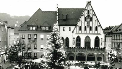 Bild: Wolfgang Steinbacher
Blick auf den Weihnachtsmarkt 1997.