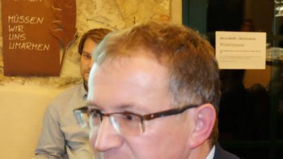 Bild: ohr
Die Mobilfunkversorgung in der Gemeinde Schwarzach ist sehr schwierig. Zweiter Bürgermeister Franz Grabinger glaubt an eine Lösung und „sieht Licht am Ende des Tunnels“ .
