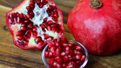 Bild: Matthias Würfl
Die Granatapfelfrucht ist nicht nur schön, sondern auch gesund.