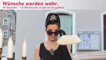 Bild: exb
Der Filmklassiker „Frühstück bei Tiffany“ stand Pate beim Novemberbeitrag des Netzwerkes Nabburg.