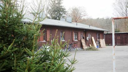 Bild: Gabi Schönberger
Familien mit Kindern werden schon seit über 20 Jahren nicht mehr in den Notunterkünften in der Schustermooslohe untergebracht. Aber immer mehr junge Erwachsene in Weiden schlüpfen bei Freunden unter oder leben im Sommer sogar unter freiem Himmel.