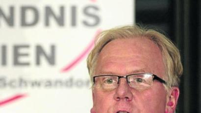 Bild: exb
Michael Falkenstein informierte über das Thema „Pflege“.