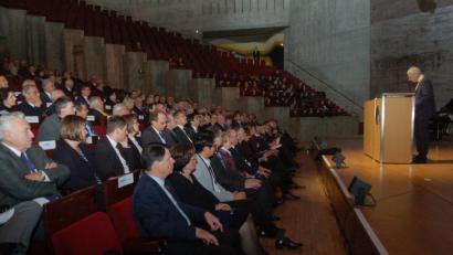 Bild: gib
Uni-Präsident Udo Hebel hielt beim „Dies academicus“ im Audimax Rückschau auf ein ereignisreiches Jahr.