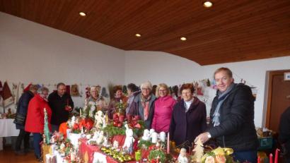 Bild: bk
Beim Adventsbasar ist die Auswahl groß,