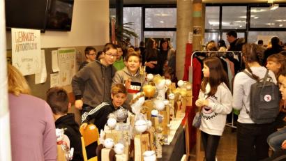 Bild: arw
Kreative Geschenke sind heiß begehrt bei den Besuchern. Schon nach vier Stunden heißt es: fast alles ausverkauft.