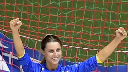 Bild: Hubert Ziegler
Die Sulzbacher Torfrau Nicole Schultz glänzte mit tollen Paraden.