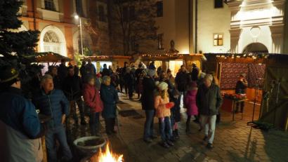 Bild: krb
Die Musikschule eröffnet den Reigen der Neustädter Christkindlmärkte.