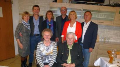 Bild: mad
Im Kreise vieler Gäste feierte Franz Müller seinen 90. Geburtstag.