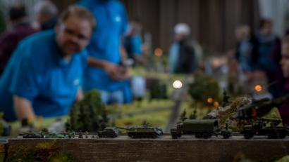Bild: pml
Auch das Militär gehört schon lange zum Alltag in der Oberpfalz. Daher findet es sich auch auf der Anlage wieder.