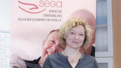 Bild: Dagmar Williamson
Ursula Wiesgickl ist einer dieser Engel, die sich um das Wohlbefinden pflegender Angehöriger und ihrer Liebsten kümmert. Mit Zeit und Verständnis unterstützt sie den Verein Sega.