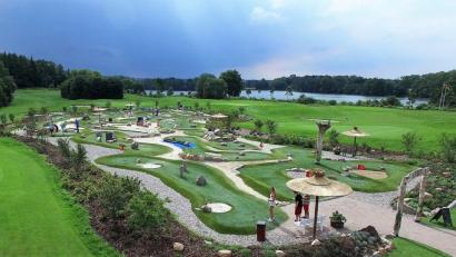 Bild: Mark Loerke
So wie der „Adventure-Golfplatz Waldshagen“ könnte der Minigolfplatz, der in Eschenbach geplant ist, ebenfalls aussehen.